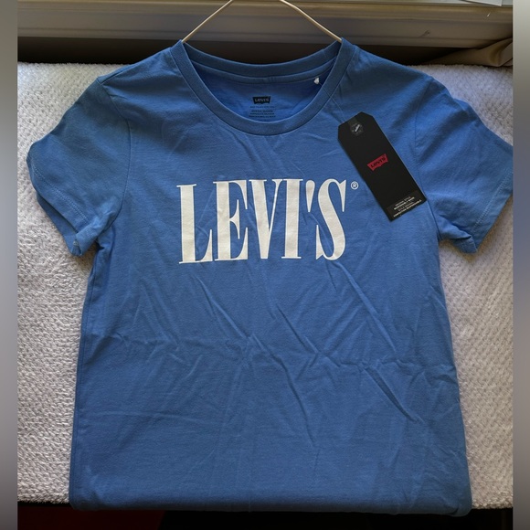 Levi’s shirt - Picture 1 of 2